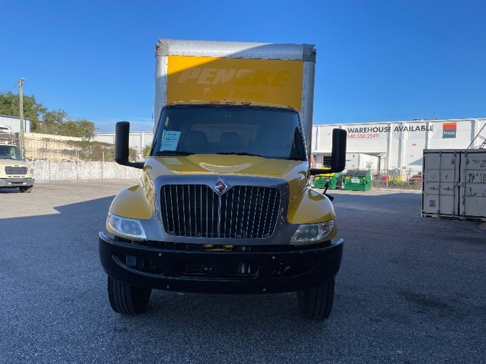 Medium Duty Box Truck-Light and Medium Duty Trucks-International-2022-MV607-Tampa-FL-229,319\n\t\tmiles-$ 39,250 - Image 2