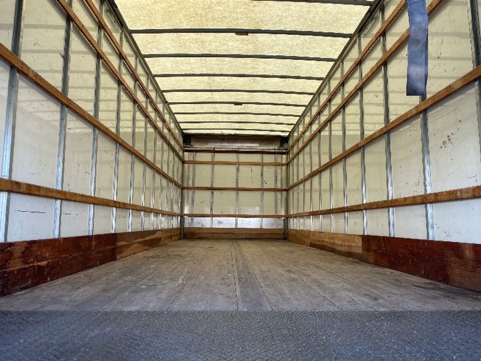 Medium Duty Box Truck-Light and Medium Duty Trucks-International-2022-MV607-Tampa-FL-229,319\n\t\tmiles-$ 39,250 - Image 8