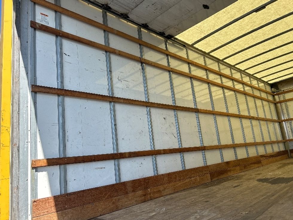 Medium Duty Box Truck-Light and Medium Duty Trucks-International-2022-MV607-Tampa-FL-235,767\n\t\tmiles-$ 40,000 - Image 11