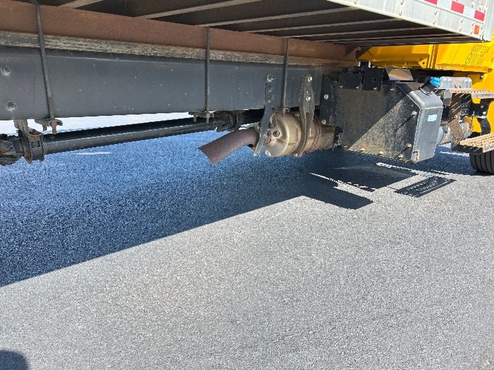Medium Duty Box Truck-Light and Medium Duty Trucks-International-2022-MV607-Tampa-FL-235,767\n\t\tmiles-$ 40,000 - Image 14