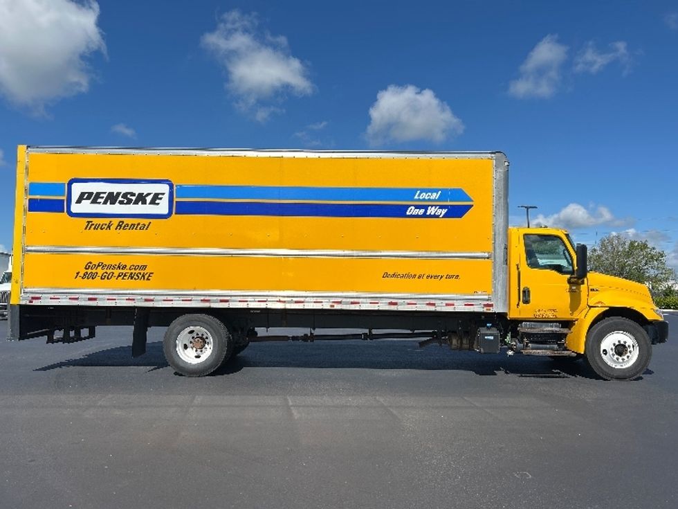 Medium Duty Box Truck-Light and Medium Duty Trucks-International-2022-MV607-Tampa-FL-235,767\n\t\tmiles-$ 40,000 - Image 15