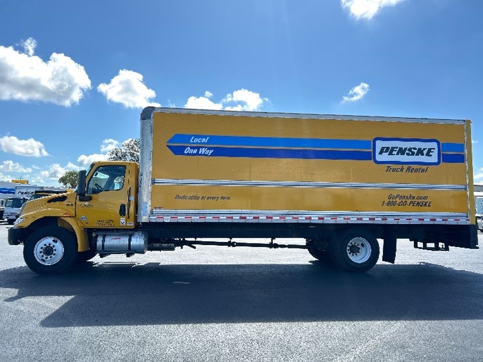 Medium Duty Box Truck-Light and Medium Duty Trucks-International-2022-MV607-Tampa-FL-235,767\n\t\tmiles-$ 40,000 - Image 4