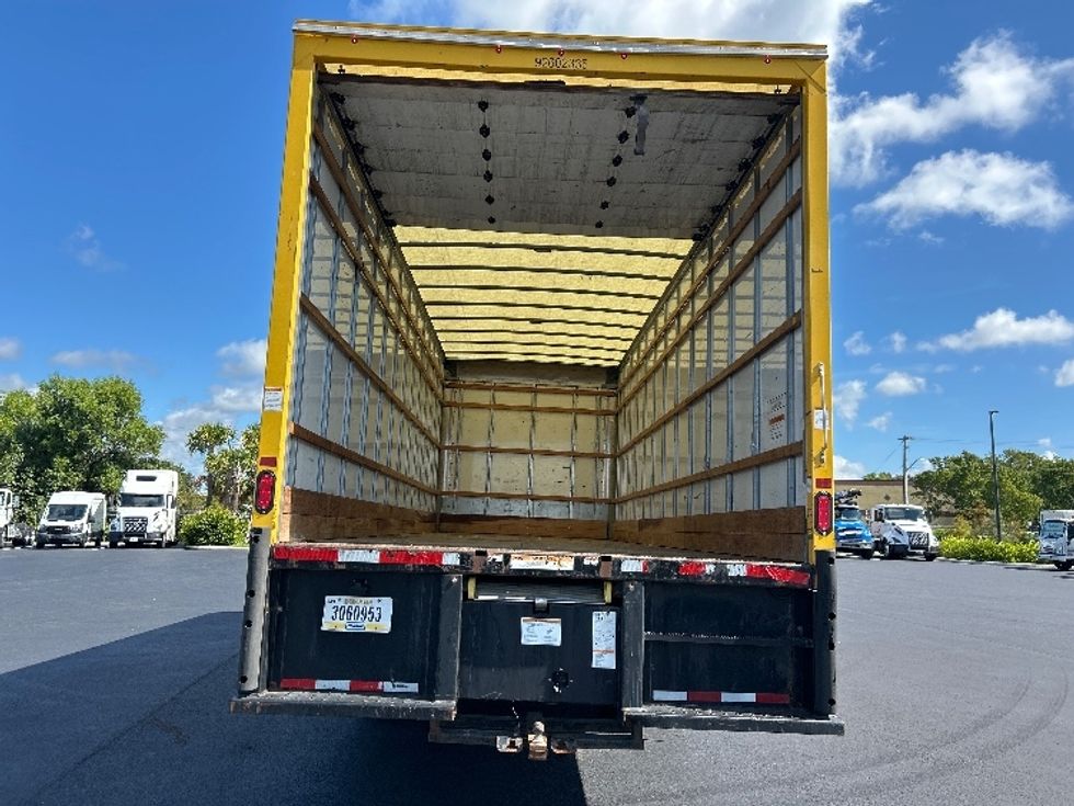 Medium Duty Box Truck-Light and Medium Duty Trucks-International-2022-MV607-Tampa-FL-235,767\n\t\tmiles-$ 40,000 - Image 8