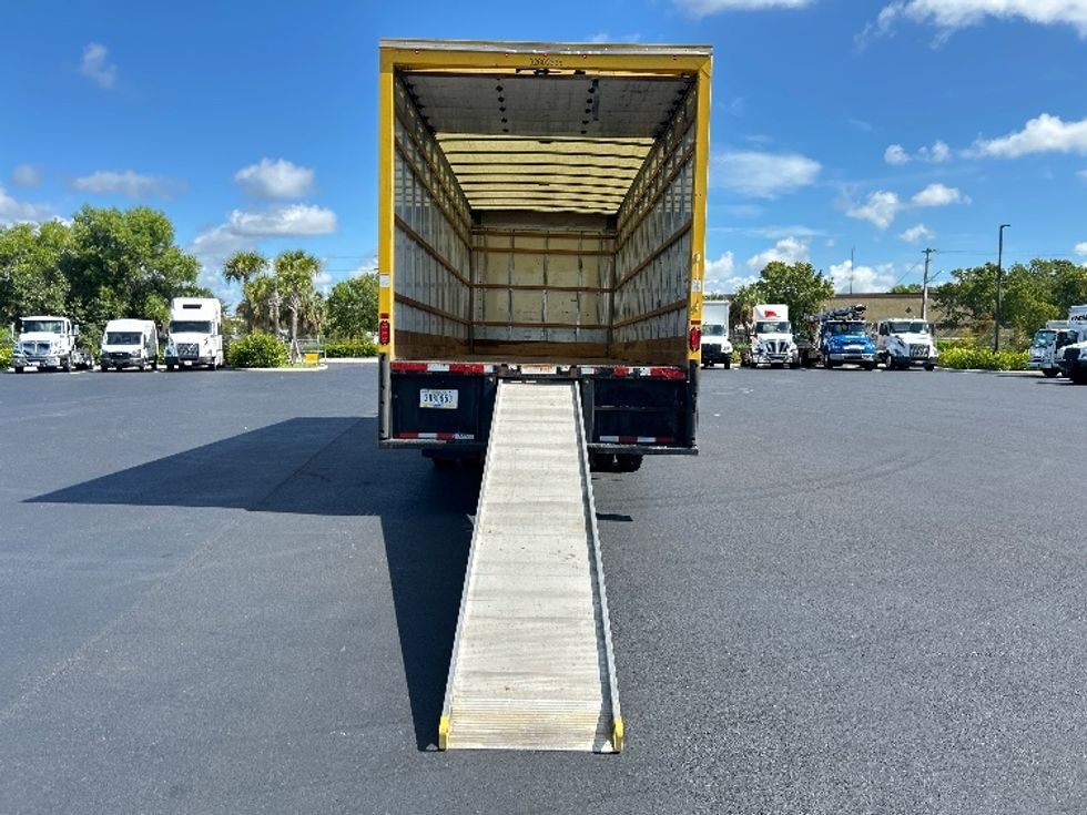 Medium Duty Box Truck-Light and Medium Duty Trucks-International-2022-MV607-Tampa-FL-235,767\n\t\tmiles-$ 40,000 - Image 9