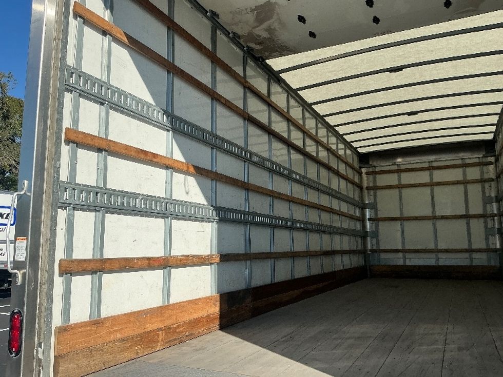 Medium Duty Box Truck-Light and Medium Duty Trucks-International-2022-MV607-Tampa-FL-238,012\n\t\tmiles-$ 46,750 - Image 11