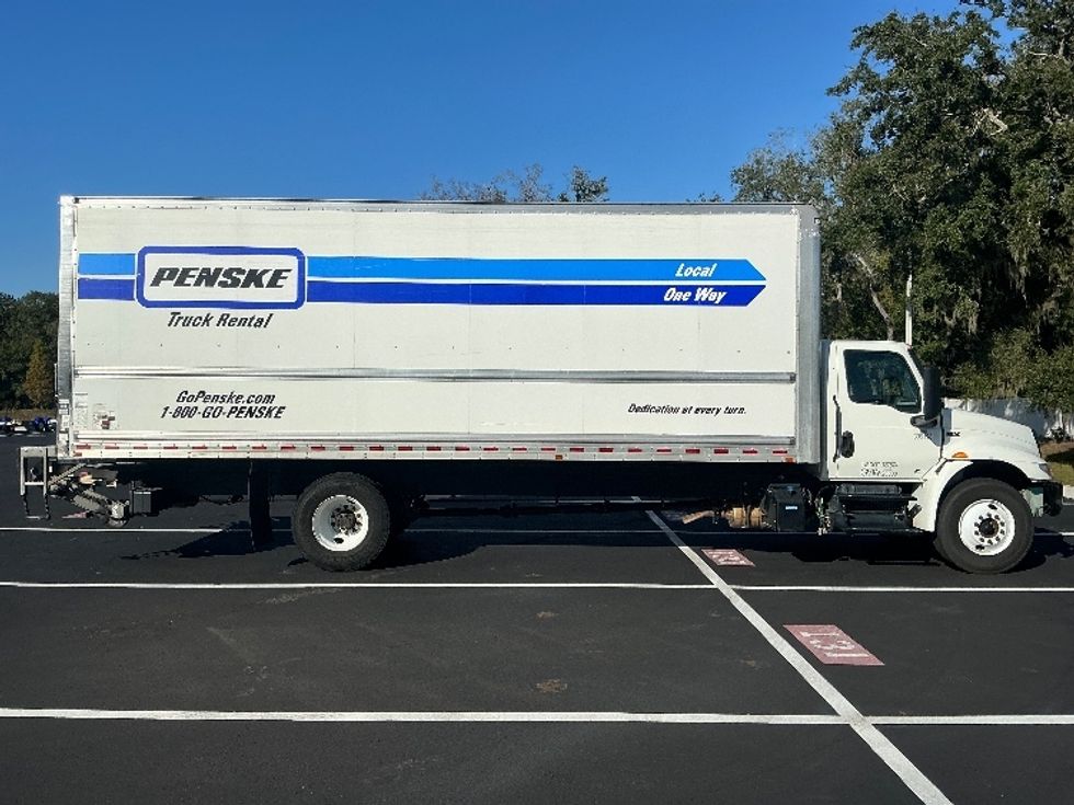 Medium Duty Box Truck-Light and Medium Duty Trucks-International-2022-MV607-Tampa-FL-238,012\n\t\tmiles-$ 46,750 - Image 15