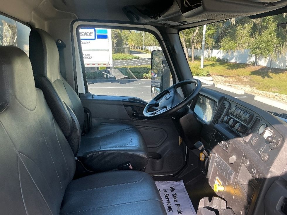 Medium Duty Box Truck-Light and Medium Duty Trucks-International-2022-MV607-Tampa-FL-238,012\n\t\tmiles-$ 46,750 - Image 22