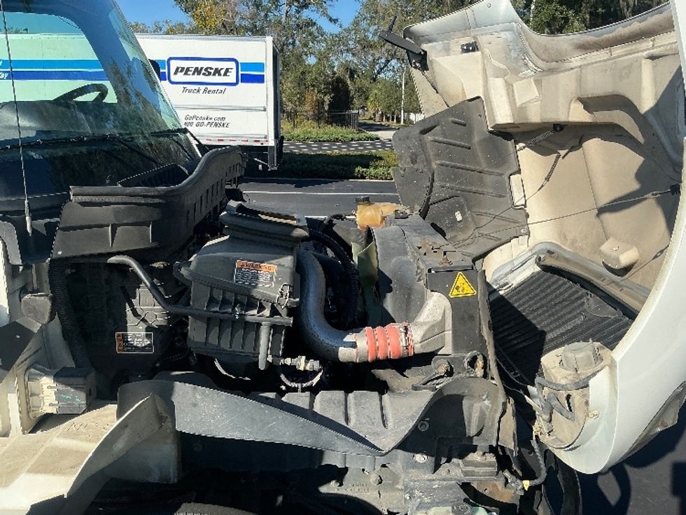 Medium Duty Box Truck-Light and Medium Duty Trucks-International-2022-MV607-Tampa-FL-238,012\n\t\tmiles-$ 46,750 - Image 23