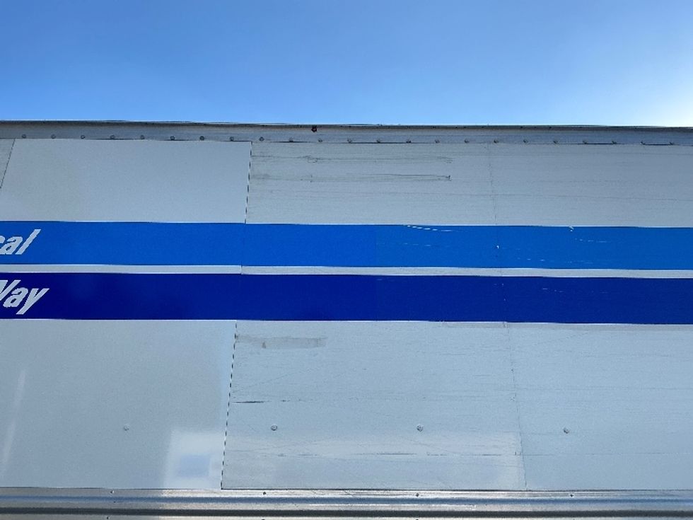 Medium Duty Box Truck-Light and Medium Duty Trucks-International-2022-MV607-Tampa-FL-238,012\n\t\tmiles-$ 46,750 - Image 25