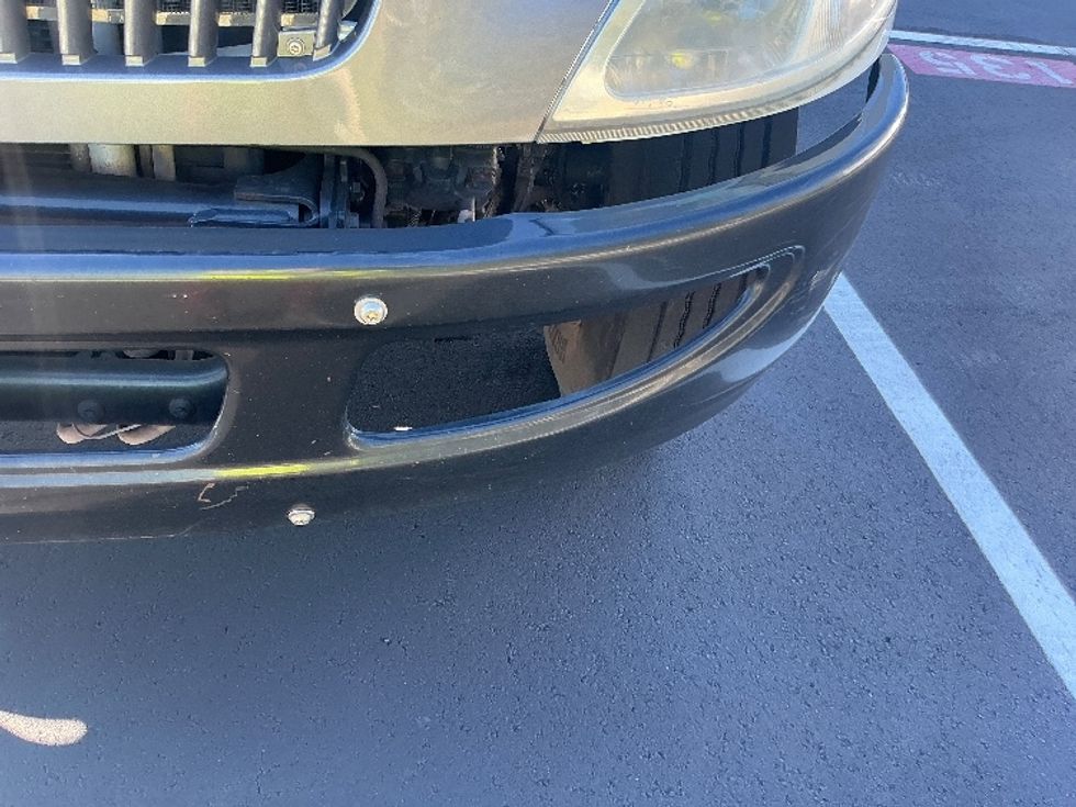 Medium Duty Box Truck-Light and Medium Duty Trucks-International-2022-MV607-Tampa-FL-238,012\n\t\tmiles-$ 46,750 - Image 27