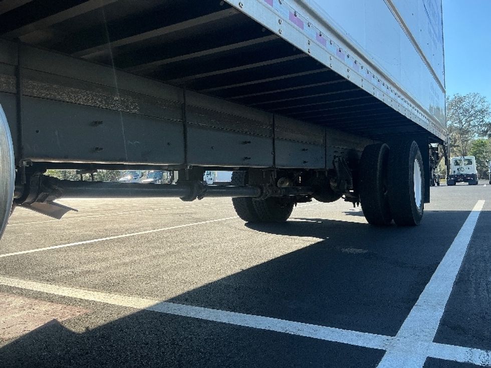 Medium Duty Box Truck-Light and Medium Duty Trucks-International-2022-MV607-Tampa-FL-238,012\n\t\tmiles-$ 46,750 - Image 5