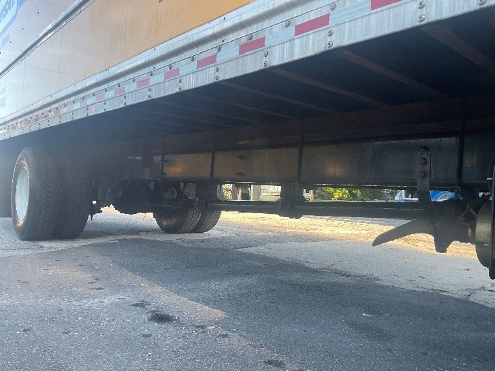 Medium Duty Box Truck-Light and Medium Duty Trucks-International-2022-MV607-Tampa-FL-244,763\n\t\tmiles-$ 39,750 - Image 14