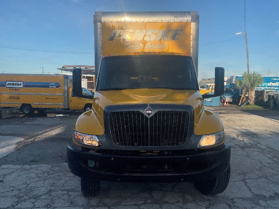 Medium Duty Box Truck-Light and Medium Duty Trucks-International-2022-MV607-Tampa-FL-244,763\n\t\tmiles-$ 39,750 - Image 2