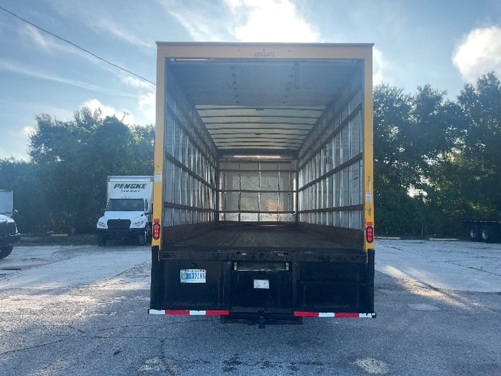 Medium Duty Box Truck-Light and Medium Duty Trucks-International-2022-MV607-Tampa-FL-244,763\n\t\tmiles-$ 39,750 - Image 8