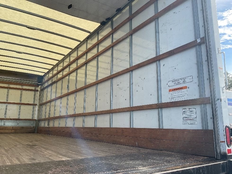 Medium Duty Box Truck-Light and Medium Duty Trucks-International-2022-MV607-Tampa-FL-299,842\n\t\tmiles-$ 32,500 - Image 12