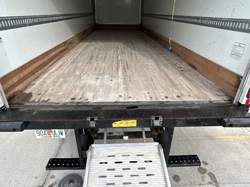 Medium Duty Box Truck-Light and Medium Duty Trucks-International-2022-MV607-Tampa-FL-56,919\n\t\tmiles-$ 66,000 - Image 10
