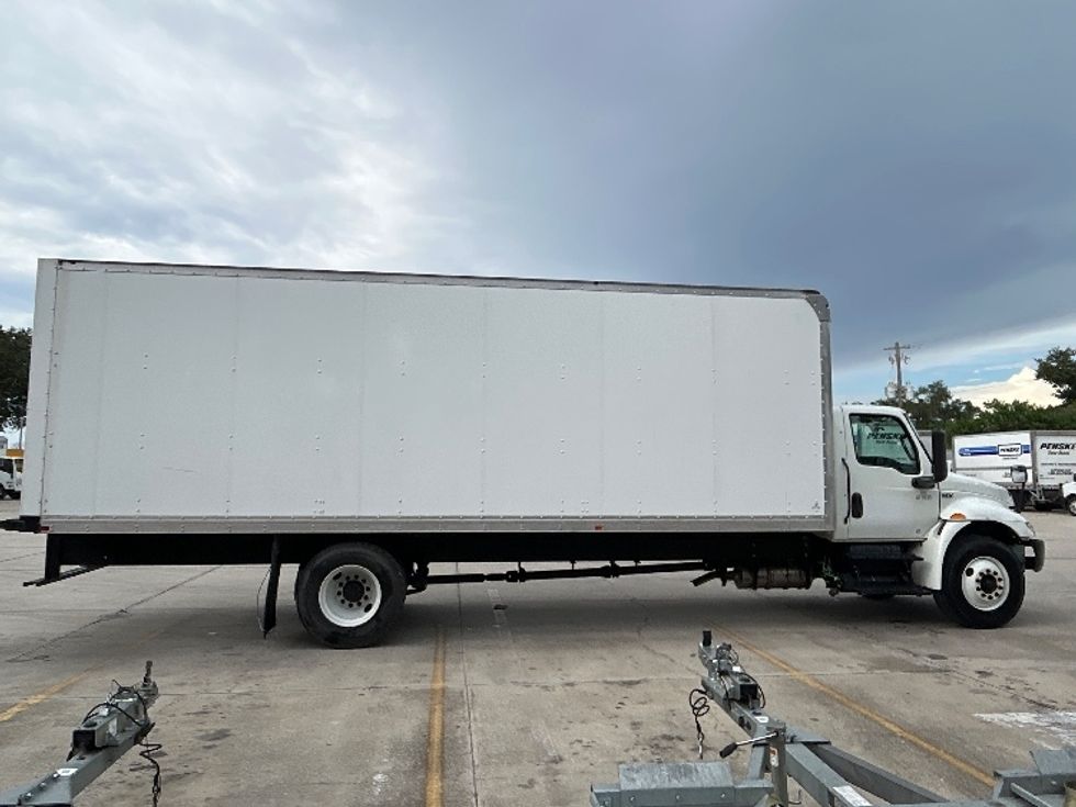 Medium Duty Box Truck-Light and Medium Duty Trucks-International-2022-MV607-Tampa-FL-56,919\n\t\tmiles-$ 66,000 - Image 15