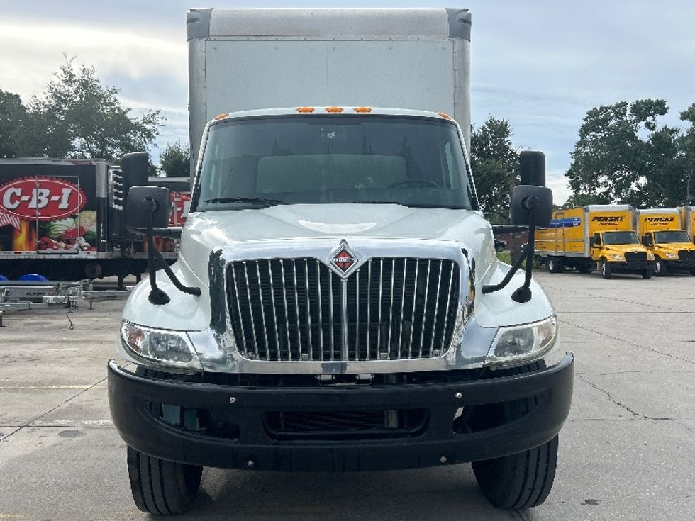 Medium Duty Box Truck-Light and Medium Duty Trucks-International-2022-MV607-Tampa-FL-56,919\n\t\tmiles-$ 66,000 - Image 2