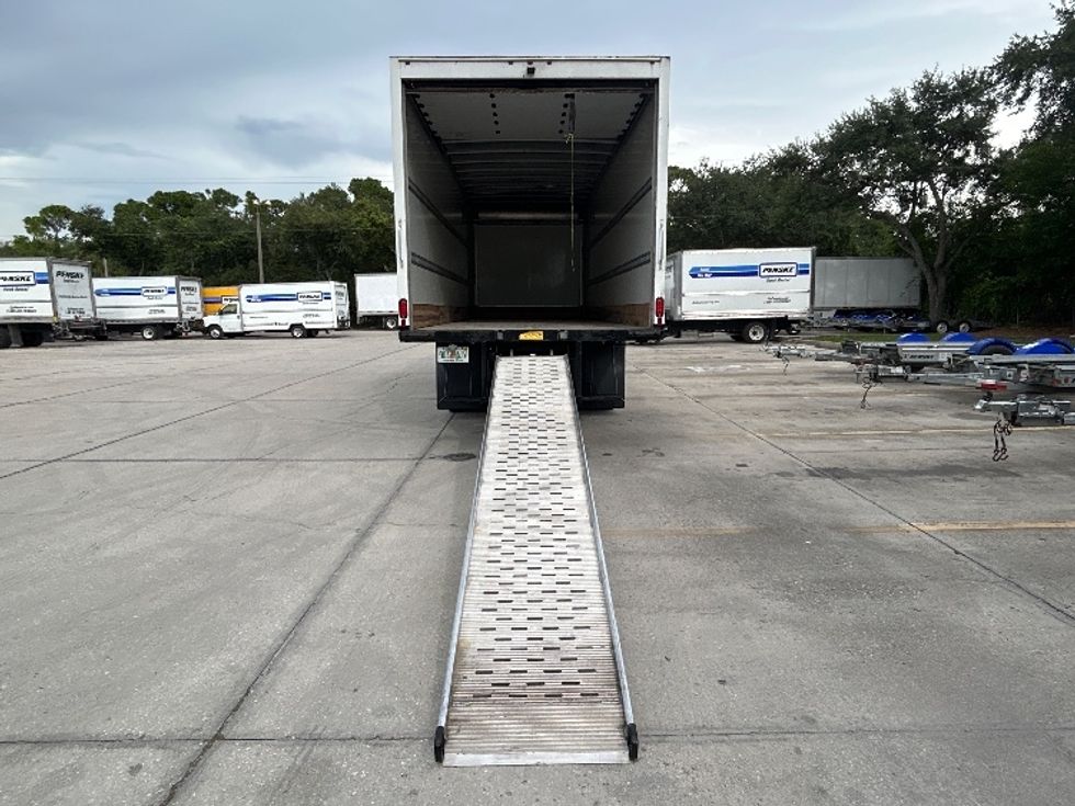 Medium Duty Box Truck-Light and Medium Duty Trucks-International-2022-MV607-Tampa-FL-56,919\n\t\tmiles-$ 66,000 - Image 9