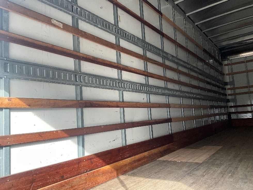 Medium Duty Box Truck-Light and Medium Duty Trucks-International-2022-MV607-Tampa-FL-70,589\n\t\tmiles-$ 83,000 - Image 11