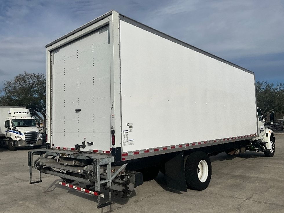 Medium Duty Box Truck-Light and Medium Duty Trucks-International-2022-MV607-Tampa-FL-70,589\n\t\tmiles-$ 83,000 - Image 13
