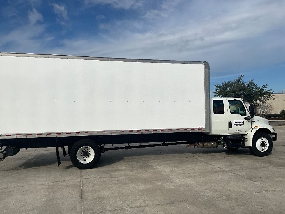 Medium Duty Box Truck-Light and Medium Duty Trucks-International-2022-MV607-Tampa-FL-70,589\n\t\tmiles-$ 83,000 - Image 15