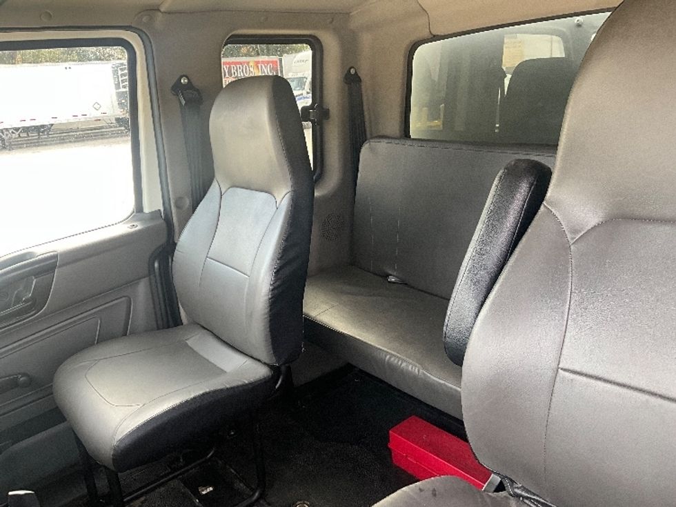Medium Duty Box Truck-Light and Medium Duty Trucks-International-2022-MV607-Tampa-FL-70,589\n\t\tmiles-$ 83,000 - Image 19