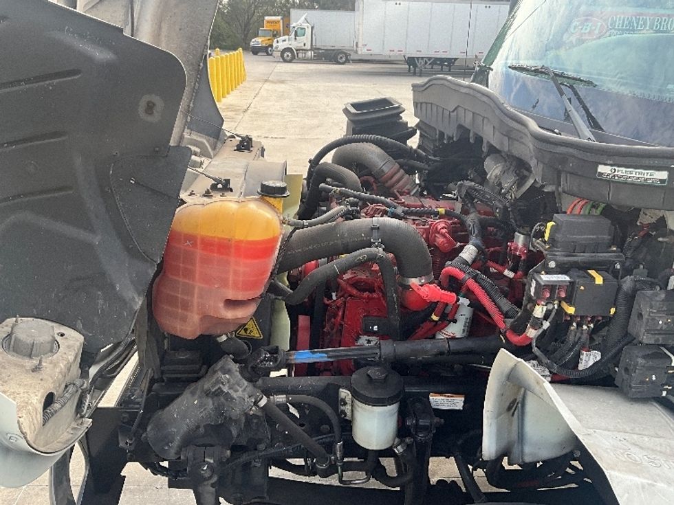 Medium Duty Box Truck-Light and Medium Duty Trucks-International-2022-MV607-Tampa-FL-70,589\n\t\tmiles-$ 83,000 - Image 24