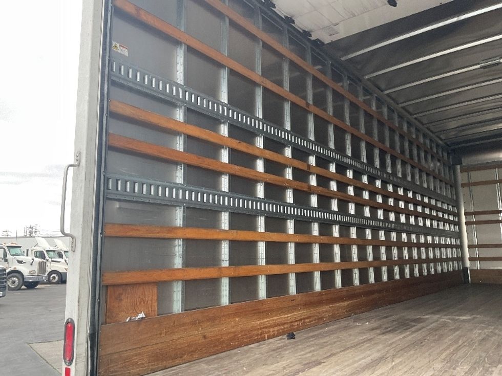 Medium Duty Box Truck-Light and Medium Duty Trucks-International-2022-MV607-Torrance-CA-143,055\n\t\tmiles-$ 70,500 - Image 11