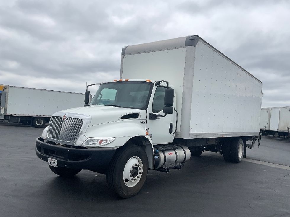 Medium Duty Box Truck-Light and Medium Duty Trucks-International-2022-MV607-Torrance-CA-143,055\n\t\tmiles-$ 70,500 - Image 3