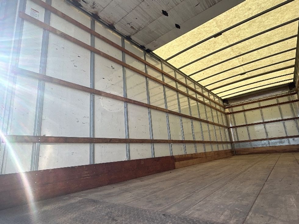Medium Duty Box Truck-Light and Medium Duty Trucks-International-2022-MV607-Torrance-CA-226,588\n\t\tmiles-$ 39,750 - Image 11