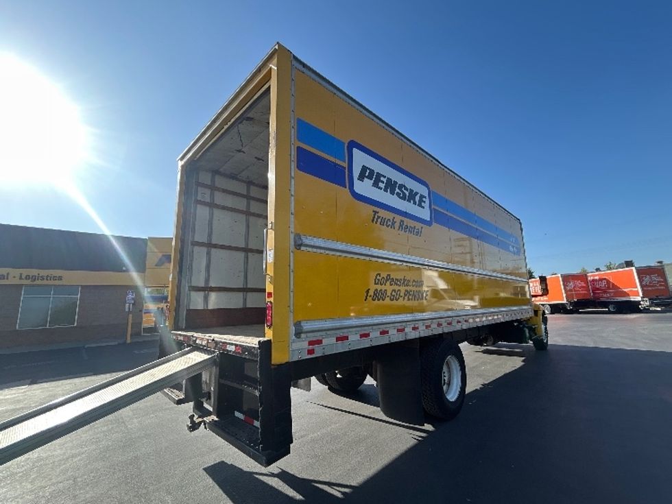 Medium Duty Box Truck-Light and Medium Duty Trucks-International-2022-MV607-Torrance-CA-226,588\n\t\tmiles-$ 39,750 - Image 13