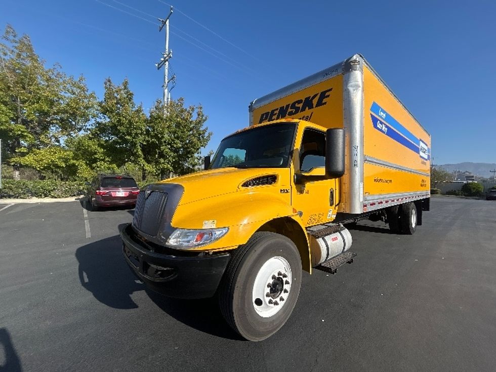 Medium Duty Box Truck-Light and Medium Duty Trucks-International-2022-MV607-Torrance-CA-226,588\n\t\tmiles-$ 39,750 - Image 3
