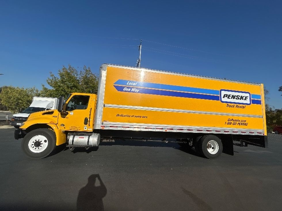 Medium Duty Box Truck-Light and Medium Duty Trucks-International-2022-MV607-Torrance-CA-226,588\n\t\tmiles-$ 39,750 - Image 4