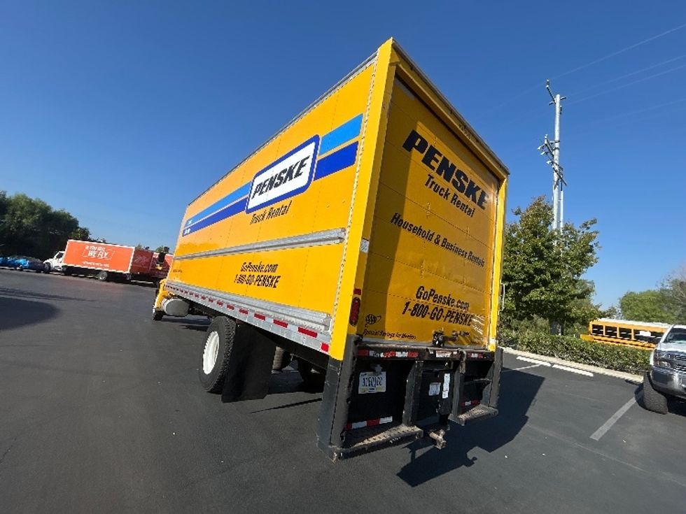 Medium Duty Box Truck-Light and Medium Duty Trucks-International-2022-MV607-Torrance-CA-226,588\n\t\tmiles-$ 39,750 - Image 6