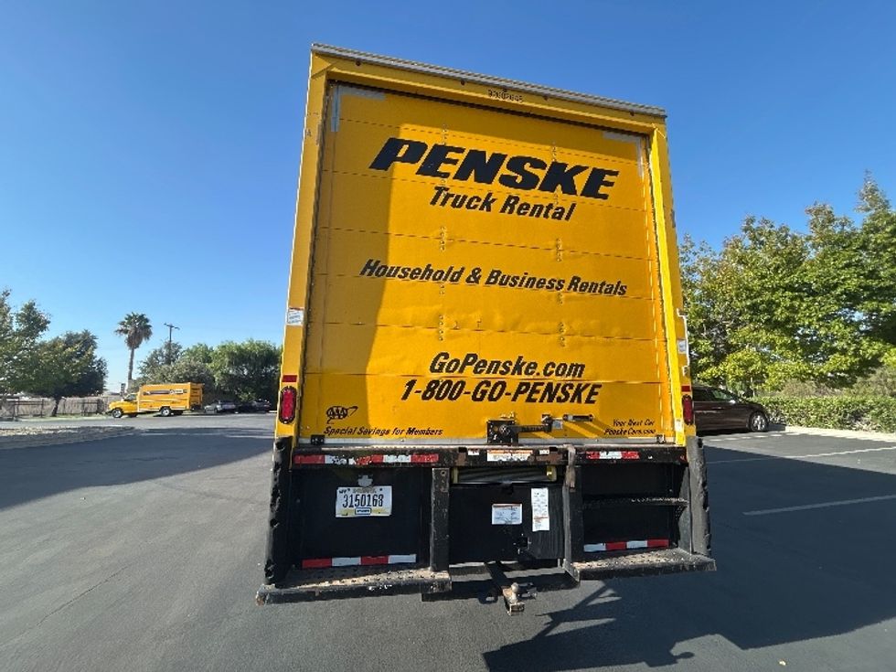 Medium Duty Box Truck-Light and Medium Duty Trucks-International-2022-MV607-Torrance-CA-226,588\n\t\tmiles-$ 39,750 - Image 7
