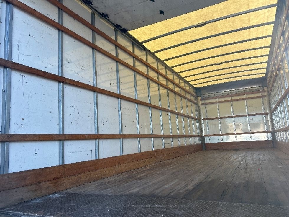 Medium Duty Box Truck-Light and Medium Duty Trucks-International-2022-MV607-Torrance-CA-230,340\n\t\tmiles-$ 44,750 - Image 10