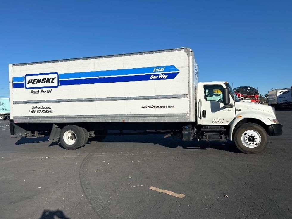 Medium Duty Box Truck-Light and Medium Duty Trucks-International-2022-MV607-Torrance-CA-230,340\n\t\tmiles-$ 44,750 - Image 14