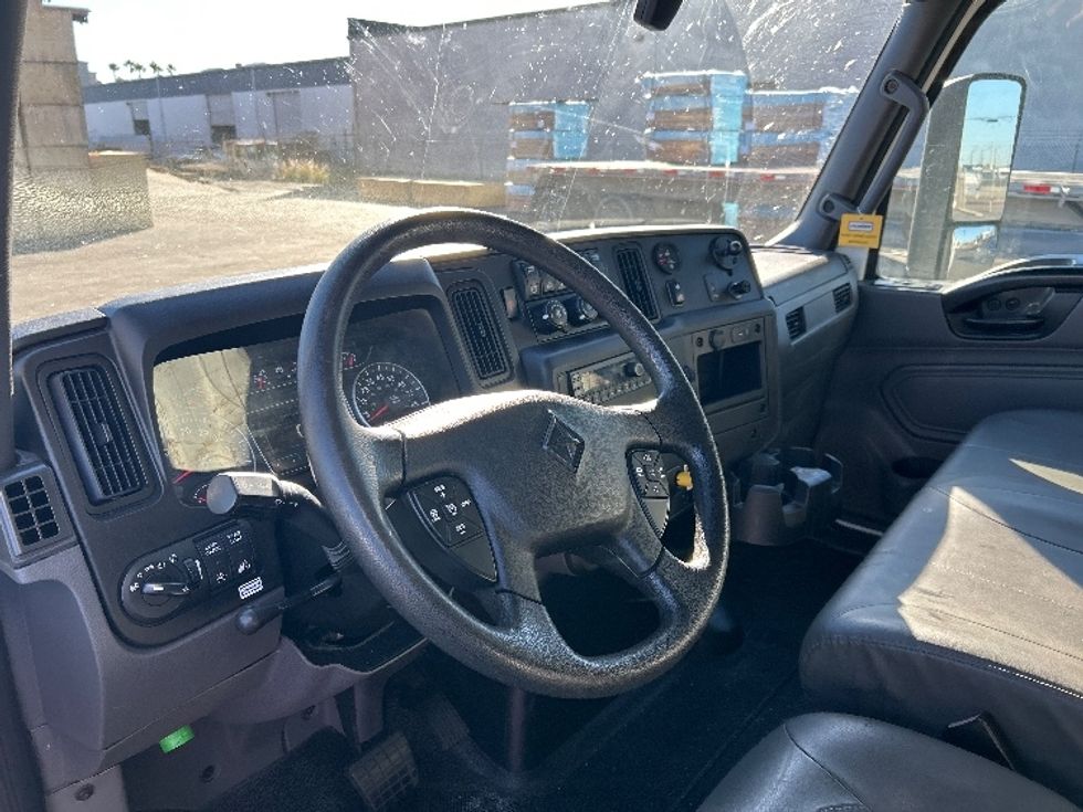 Medium Duty Box Truck-Light and Medium Duty Trucks-International-2022-MV607-Torrance-CA-230,340\n\t\tmiles-$ 44,750 - Image 16