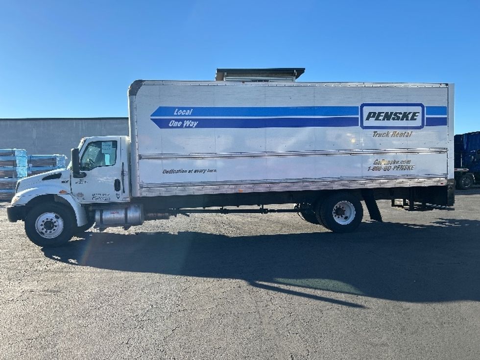 Medium Duty Box Truck-Light and Medium Duty Trucks-International-2022-MV607-Torrance-CA-230,340\n\t\tmiles-$ 44,750 - Image 4