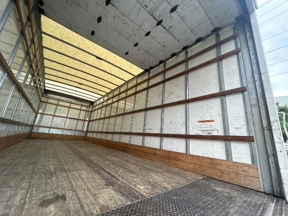 Medium Duty Box Truck-Light and Medium Duty Trucks-International-2022-MV607-Torrance-CA-234,600\n\t\tmiles-$ 44,000 - Image 11