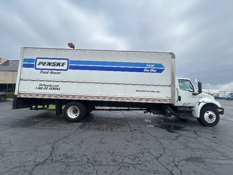 Medium Duty Box Truck-Light and Medium Duty Trucks-International-2022-MV607-Torrance-CA-234,600\n\t\tmiles-$ 44,000 - Image 14