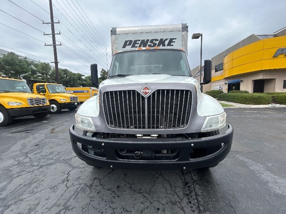 Medium Duty Box Truck-Light and Medium Duty Trucks-International-2022-MV607-Torrance-CA-234,600\n\t\tmiles-$ 44,000 - Image 2