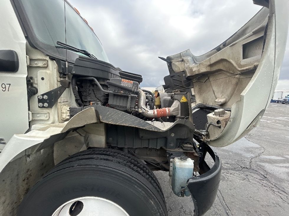 Medium Duty Box Truck-Light and Medium Duty Trucks-International-2022-MV607-Torrance-CA-234,600\n\t\tmiles-$ 44,000 - Image 22