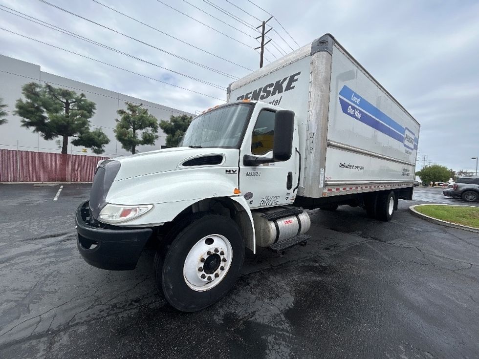 Medium Duty Box Truck-Light and Medium Duty Trucks-International-2022-MV607-Torrance-CA-234,600\n\t\tmiles-$ 44,000 - Image 3