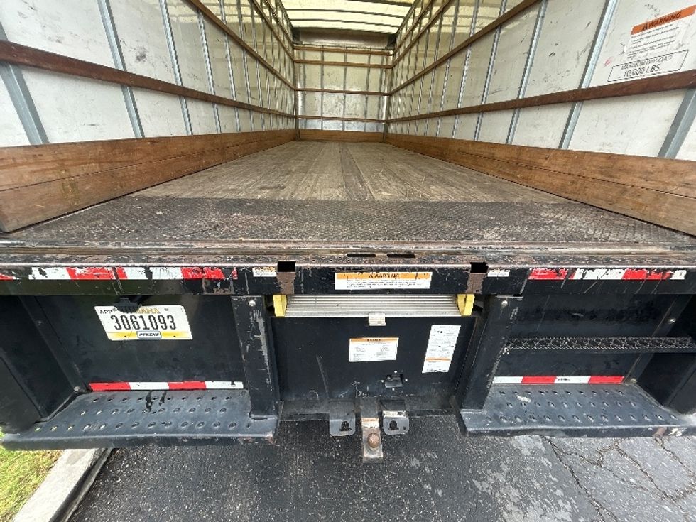 Medium Duty Box Truck-Light and Medium Duty Trucks-International-2022-MV607-Torrance-CA-234,600\n\t\tmiles-$ 44,000 - Image 9