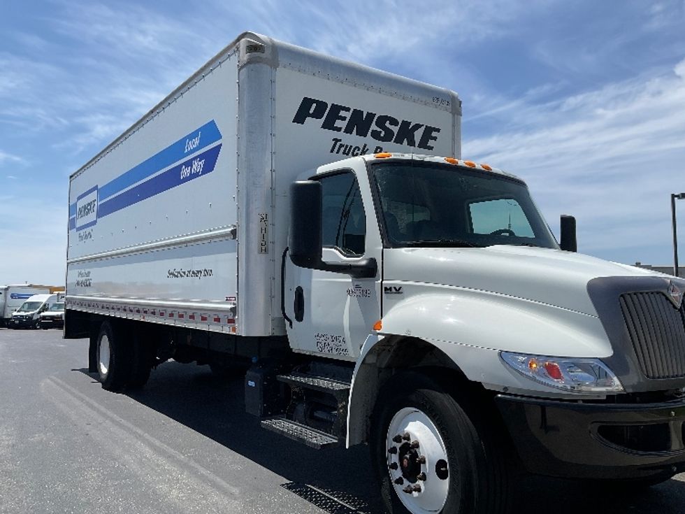 Medium Duty Box Truck-Light and Medium Duty Trucks-International-2022-MV607-Torrance-CA-257,681\n\t\tmiles-$ 40,000 - Image 1