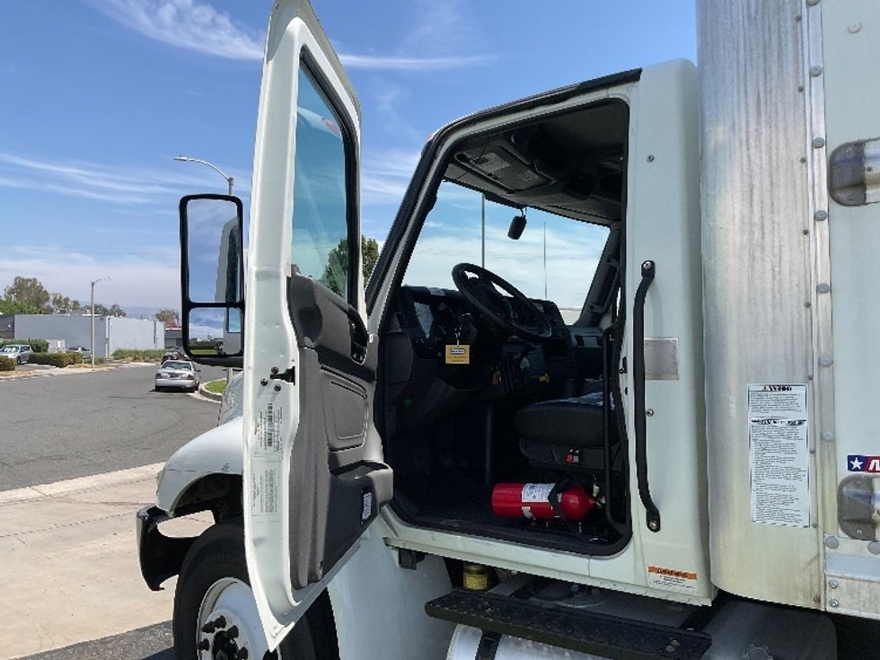 Medium Duty Box Truck-Light and Medium Duty Trucks-International-2022-MV607-Torrance-CA-257,681\n\t\tmiles-$ 40,000 - Image 16