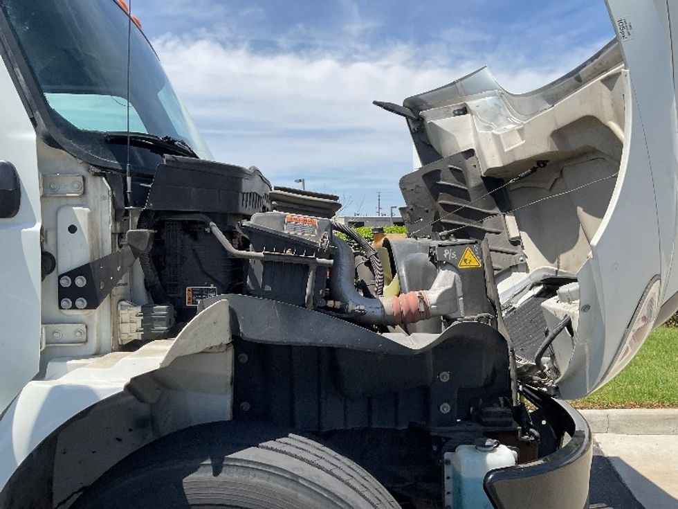 Medium Duty Box Truck-Light and Medium Duty Trucks-International-2022-MV607-Torrance-CA-257,681\n\t\tmiles-$ 40,000 - Image 24