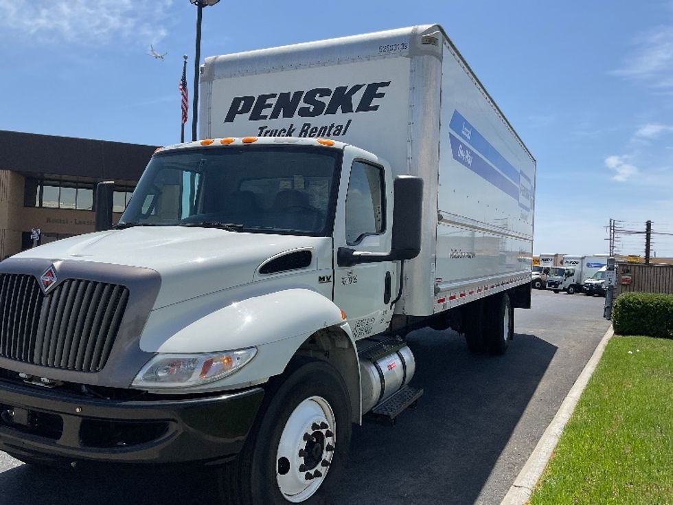 Medium Duty Box Truck-Light and Medium Duty Trucks-International-2022-MV607-Torrance-CA-257,681\n\t\tmiles-$ 40,000 - Image 3